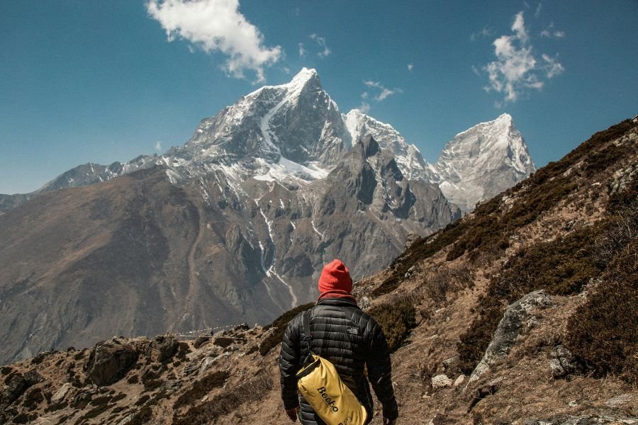 Đỉnh núi Everest tại Nepal – Mê hoặc du khách say mê mạo hiểm